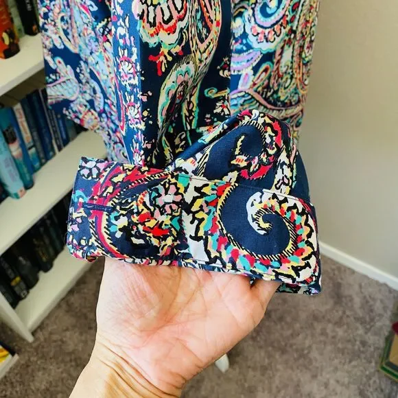 CHICO'S Paisley Blue Printed Button Down Long Sleeve No-Iron Top Size Large - Picture 4 of 9